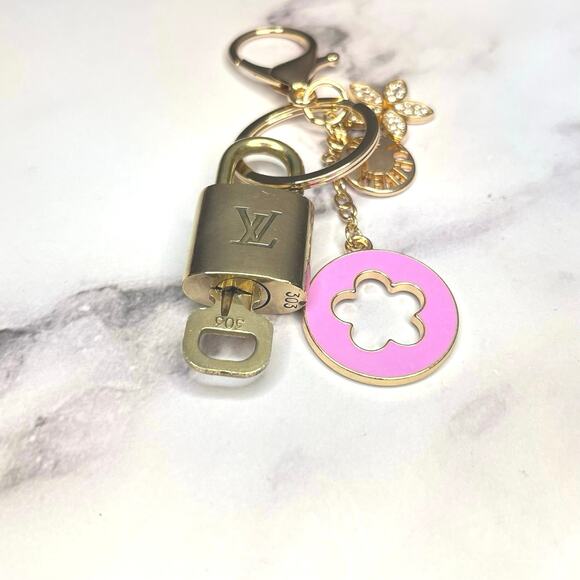 Louis Vuitton Gold Padlock & Key Set #303 w/ a Pink Flower Charm Keychain - Picture 4 of 5